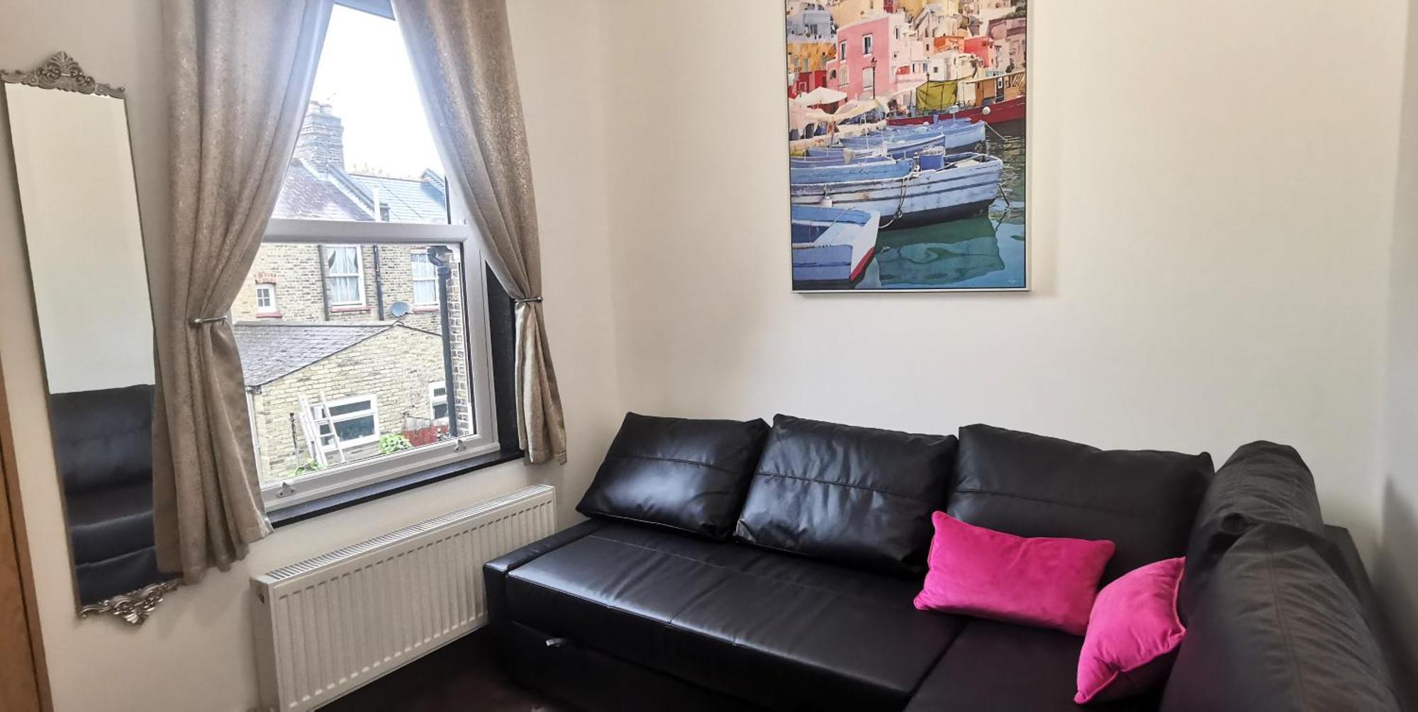 Beautiful London Home Sleeps 6, 2 Minutes To Metro Buitenkant foto