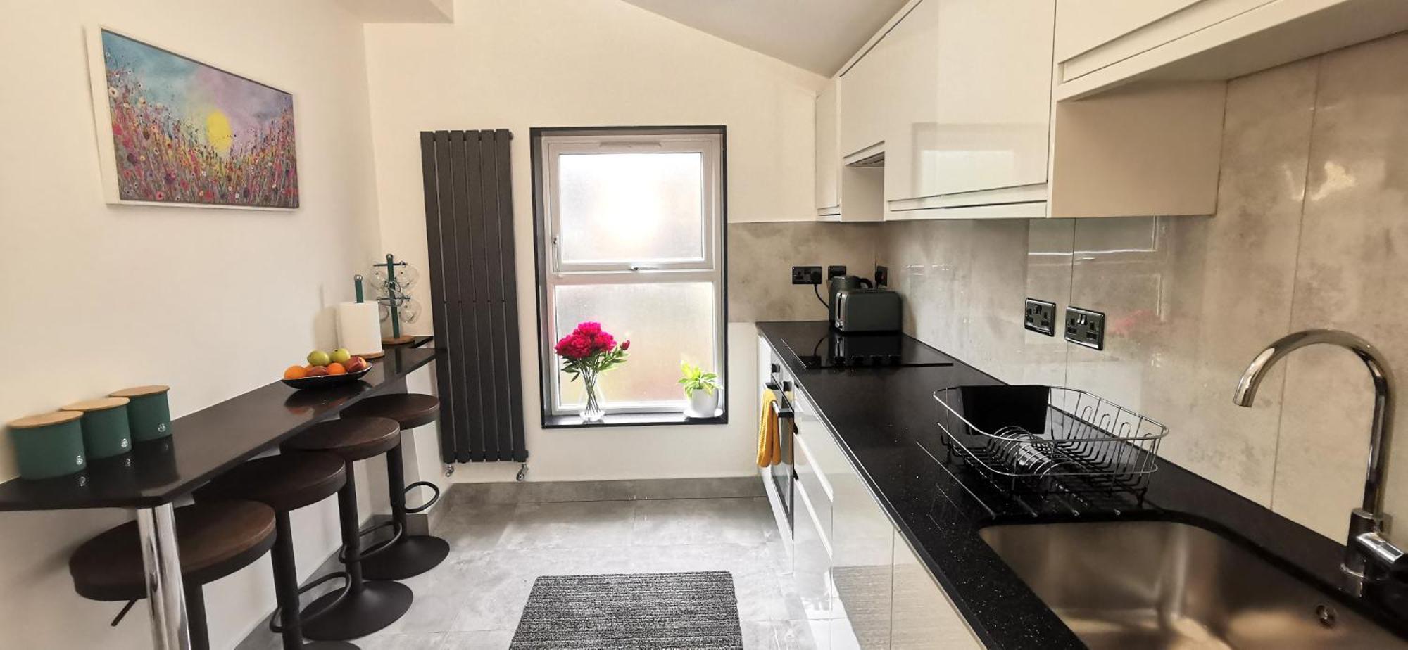 Beautiful London Home Sleeps 6, 2 Minutes To Metro Buitenkant foto
